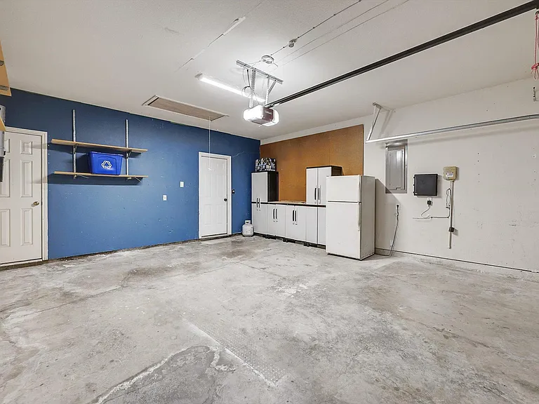 2632 Skinner Dr — Photo 36