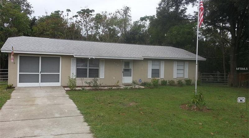 1st image of 904 Jacaranda Dr