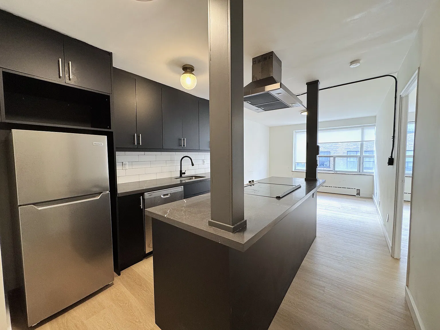 420 Eglinton Ave E - 508 — Photo 2