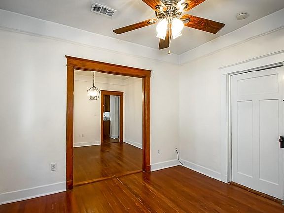 5th image of 222 N Solomon St