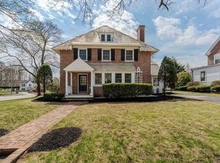 2 William St, Andover, MA 01810
