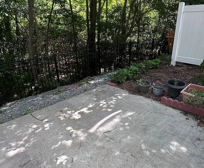 215 Banbury Ln #26 — Photo 2