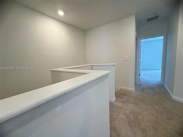 178 NE 14th Ave — Photo 33
