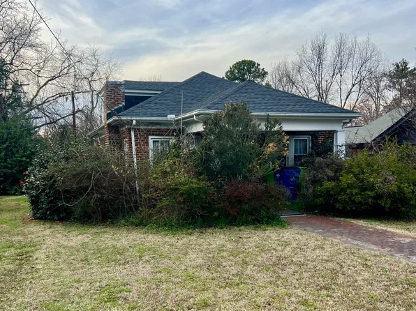 1225 Courtland Dr, Raleigh, NC 27604