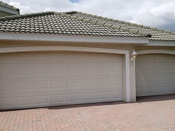 3-Car Garages
