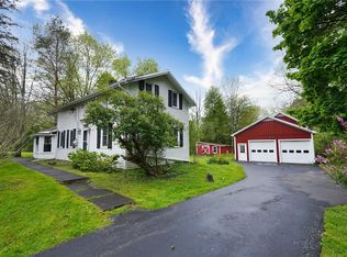 649 Pinnacle Rd, Pittsford, NY 14534
