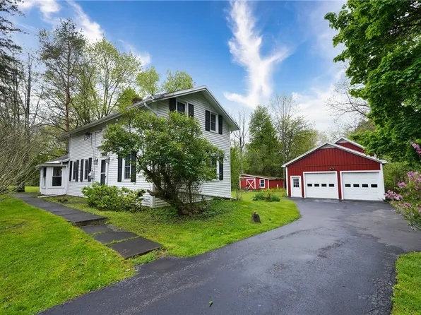 649 Pinnacle Rd, Pittsford, NY 14534