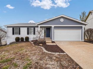 5682 Winter Garden Ct, Saint Louis, MO 63129