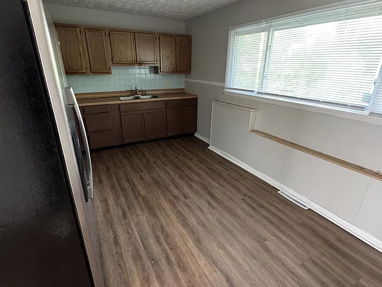 4030 N Catherwood Ave #1 — Photo 25