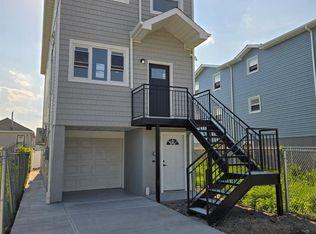 445 Beach 45th St, Far Rockaway, NY 11691