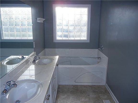 5th image of 632 Clydesdale Ct