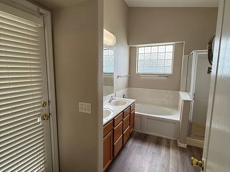 2526 Tuscan Hills Ln — Photo 27