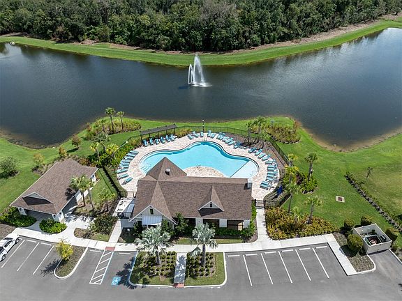 4th image of 12488 Oak Hill Way