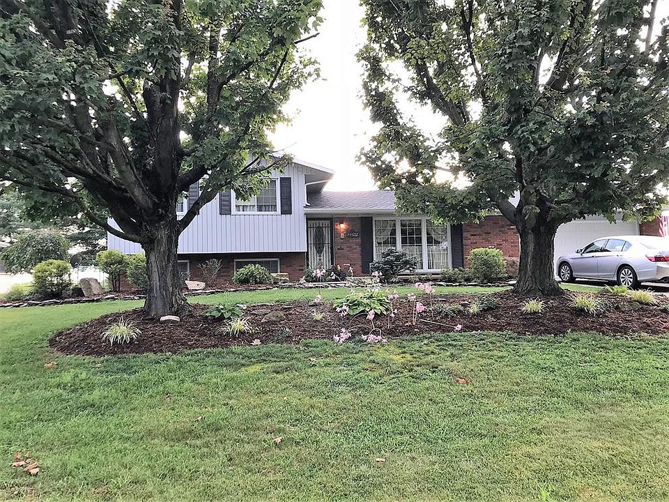1st image of 2711 Fairlane Dr