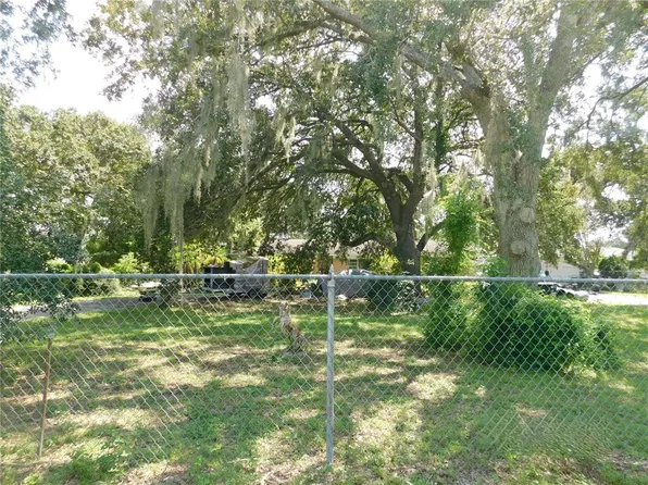 915 E Clay Ave, Brandon, FL 33510