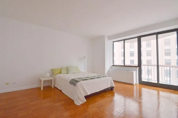 Rented by Corcoran | media 20
