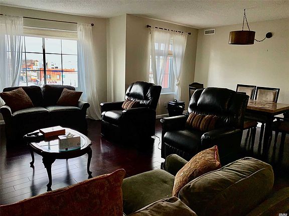 3rd image of 242 Maple Ave APT 413