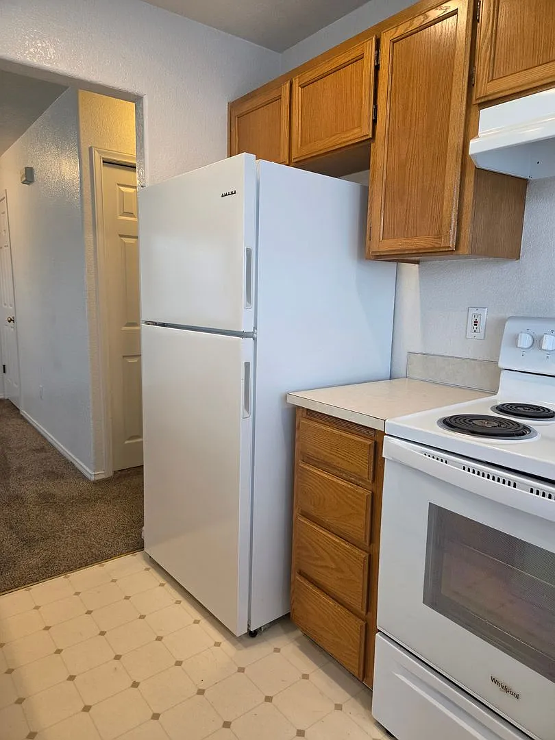 809 and 811 Blueberry Lane — Photo 4