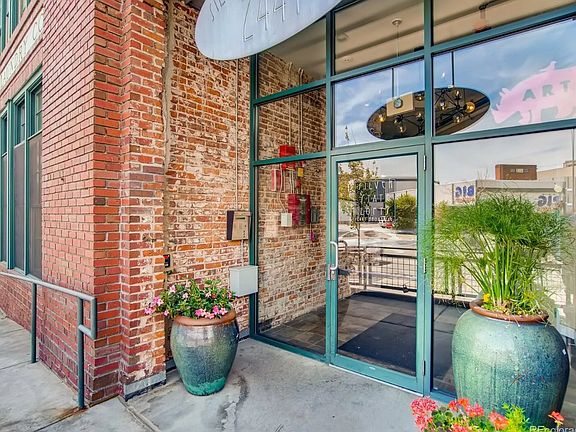 2nd image of 2441 N Broadway Unit 204