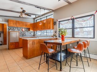 15 Holwell St, Portland, ME 04103