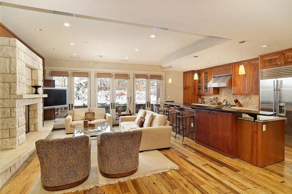 2 bed, 1903 sqft, $35,000 — Photo 4