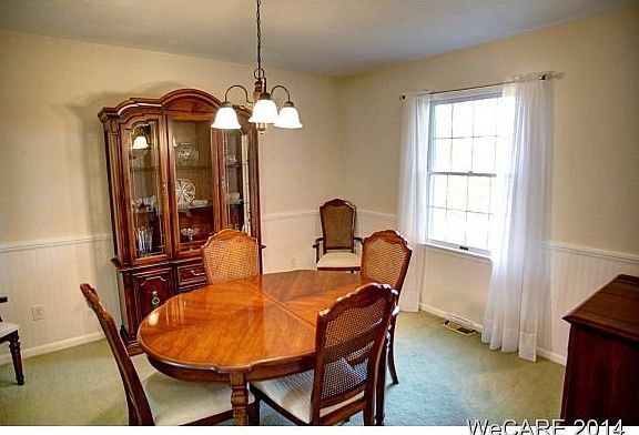 5th image of 137 Villanova Dr