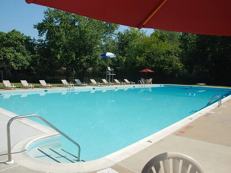 Campus Gardens Pool