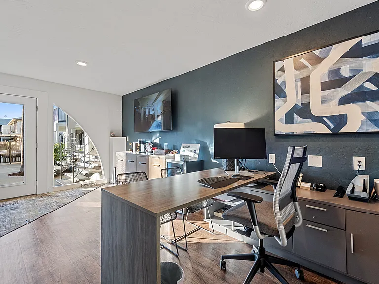 200 Hollis Ave — Photo 25