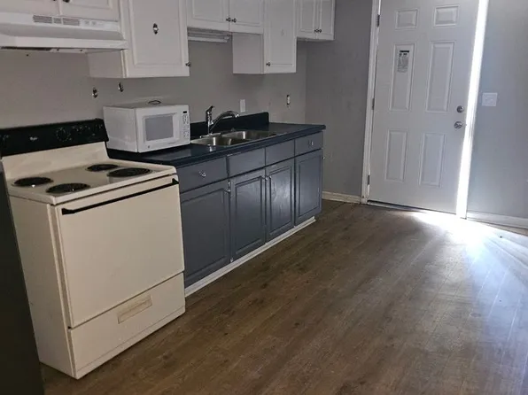 Cedar Trace Apartments - 1213 West Reservoir Ave, 1213 W Reservoir St #26, Central City, KY 42330