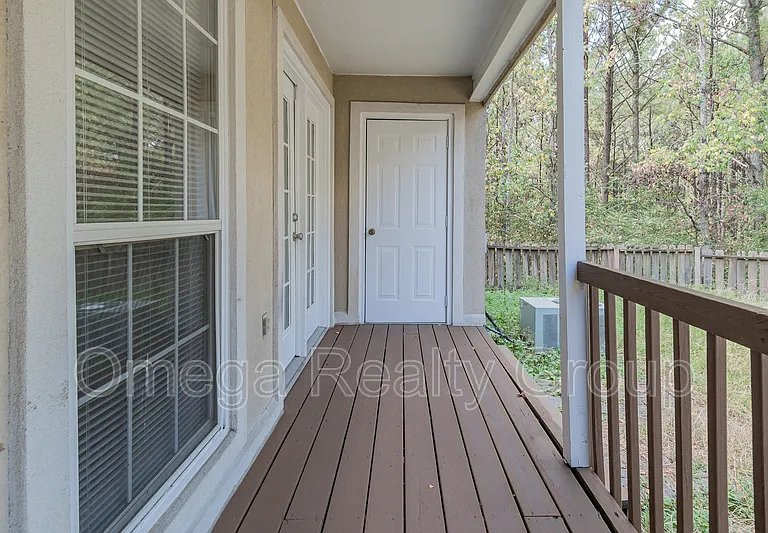 570 Treymoor Lake Cir — Photo 35