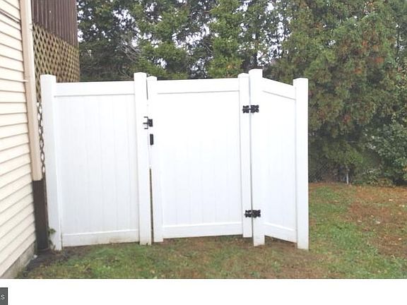5th image of 15138 Beverly Dr
