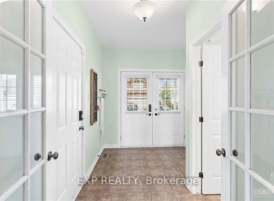 4 bed, $3,400 — Photo 3