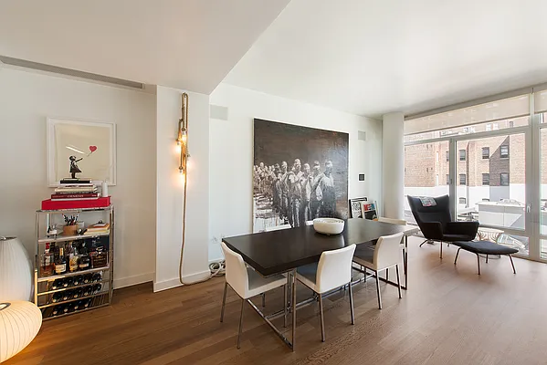 Rented by CORE | media 6