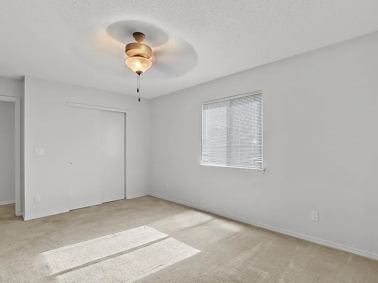 4821 Ramon Vega Ln — Photo 13