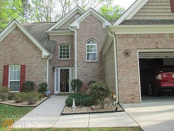 4th image of 136 Laurel Creek Ct
