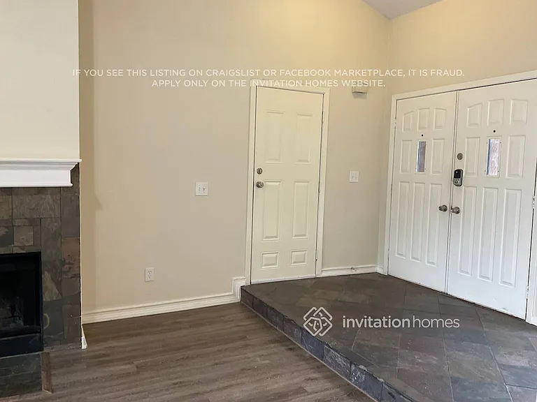 3214 Cliffview Dr — Photo 2