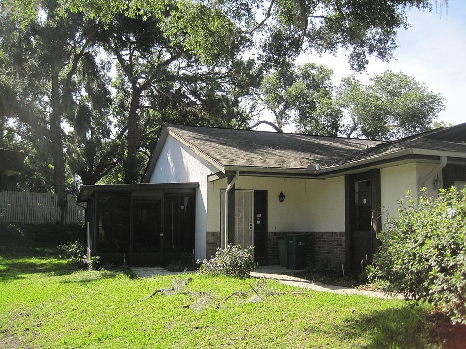 1st image of 1108 Golf Club Ct