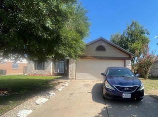 1812 Southcreek Dr, Leander, TX 78641