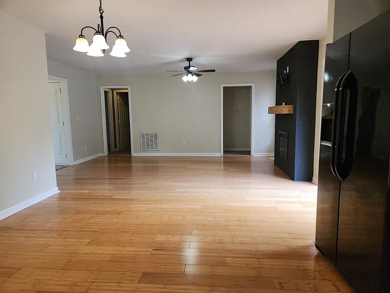 3483 Arvin Dr — Photo 4