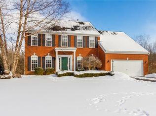 21 Mima Cir, Fairport, NY 14450