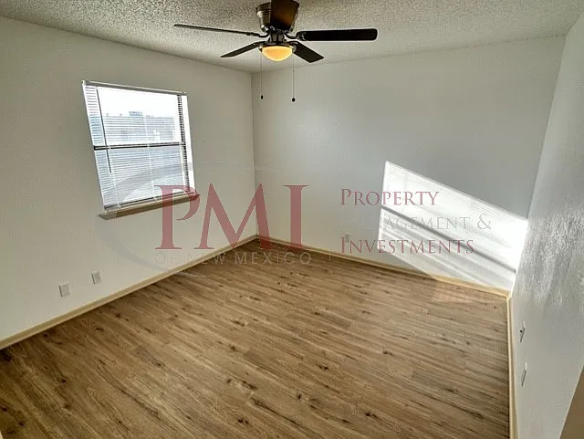 Freedom Flats — Photo 47