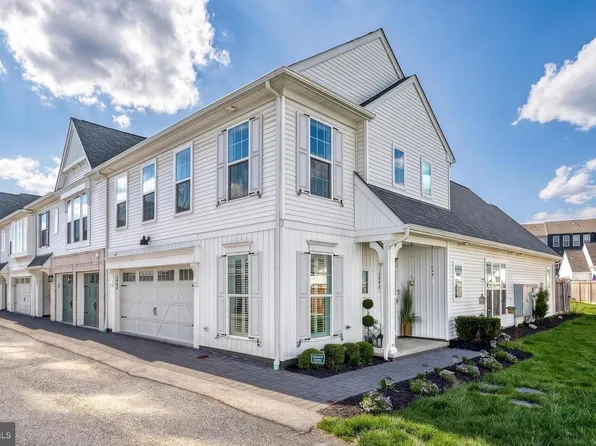 1322 Carnegie Way, Mechanicsburg, PA 17055
