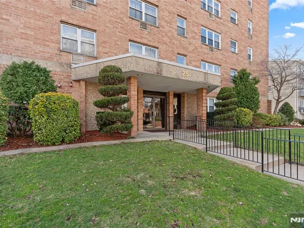 25 Jefferson St APT 4E, Hackensack, NJ 07601