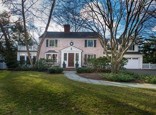 30 Owenoke Way, Riverside, CT 06878