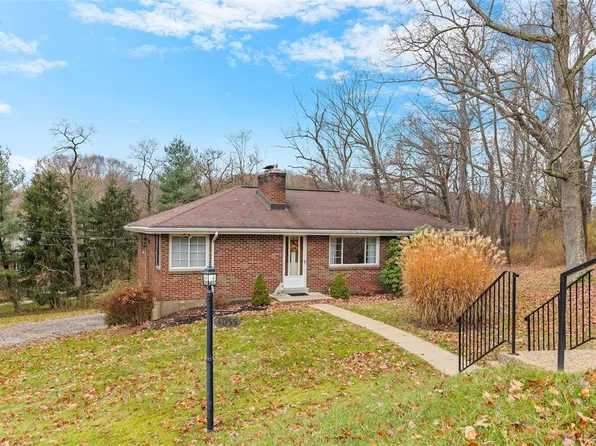 4055 Circle Dr, Allison Park, PA 15101