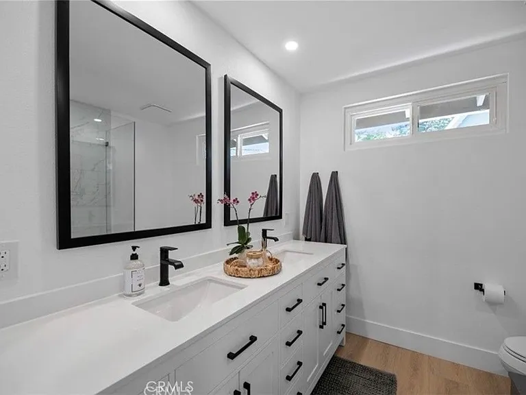 4240 Kingfisher Rd — Photo 16