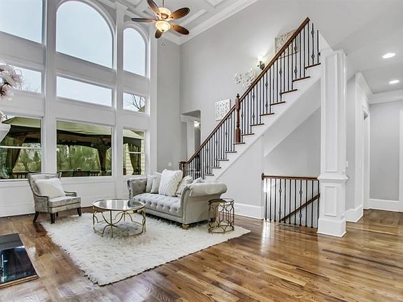 4th image of 307 Summer Garden Dr