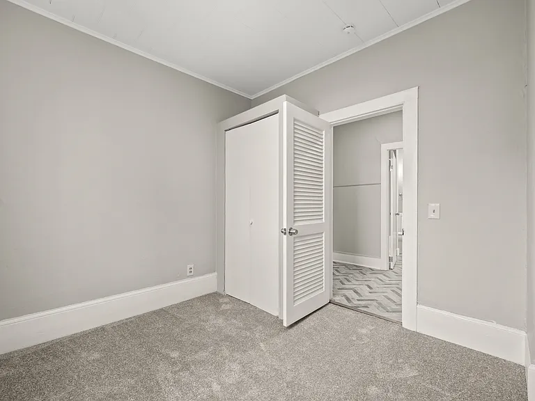 105 Maple St #105 — Photo 7