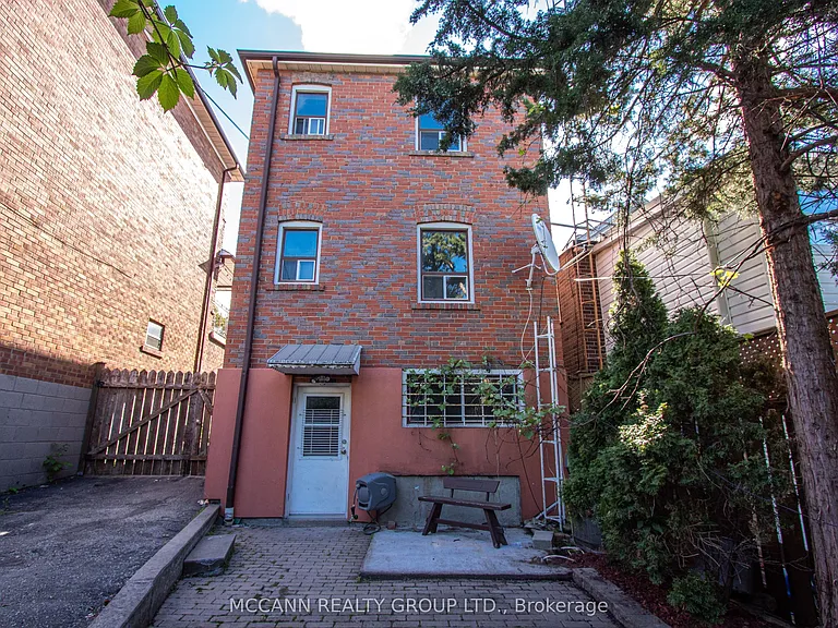 496 Northcliffe Blvd #BASEMENT — Photo 19