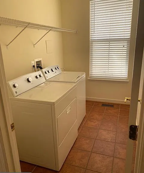 3858 Braveheart Dr — Photo 10